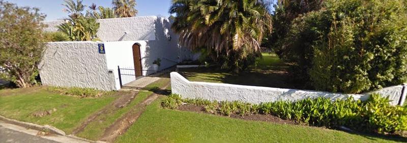 To Let 1 Bedroom Property for Rent in Land and Zeezicht Western Cape